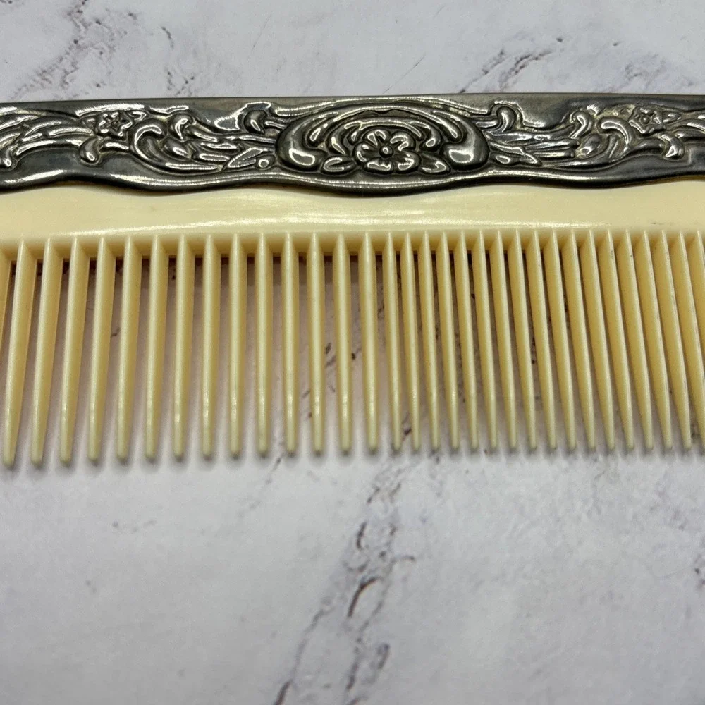 Vintage Ornate Silver Plate Hair Brush & Comb Set Vanity Dresser Collectible